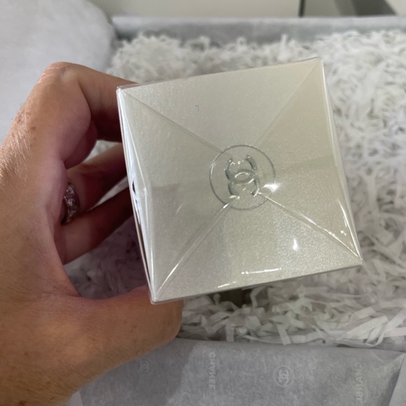 CHANEL Chance Eau Foaming Eau Tendre Shower Gel 6.8 fl oz - Picture 6 of 7